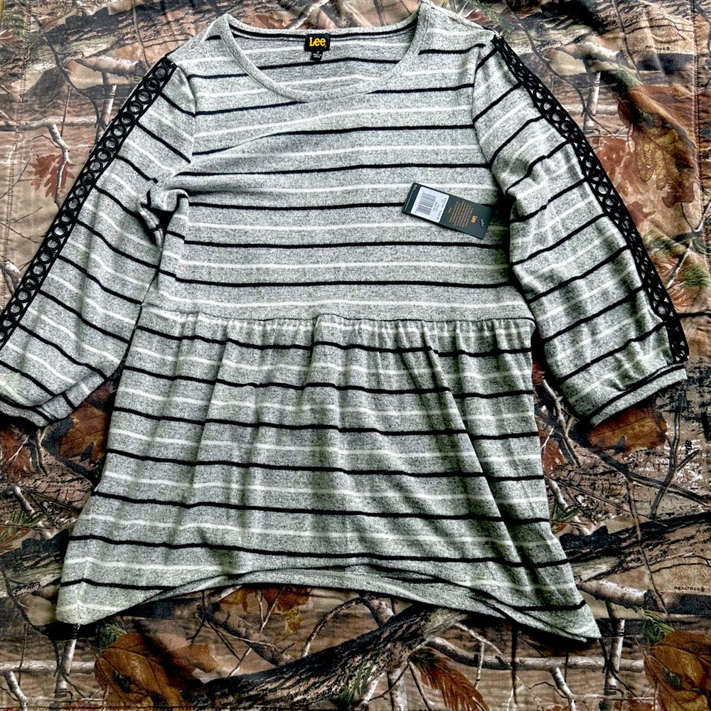 LEE NTW shirt
